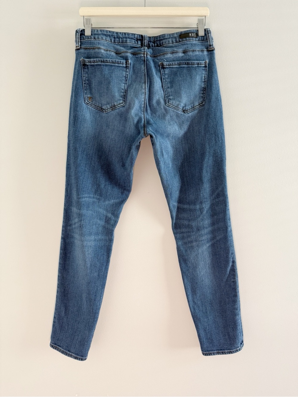 Kut from the Kloth Medium Blue Straight Leg Jeans - Picture 2 of 10